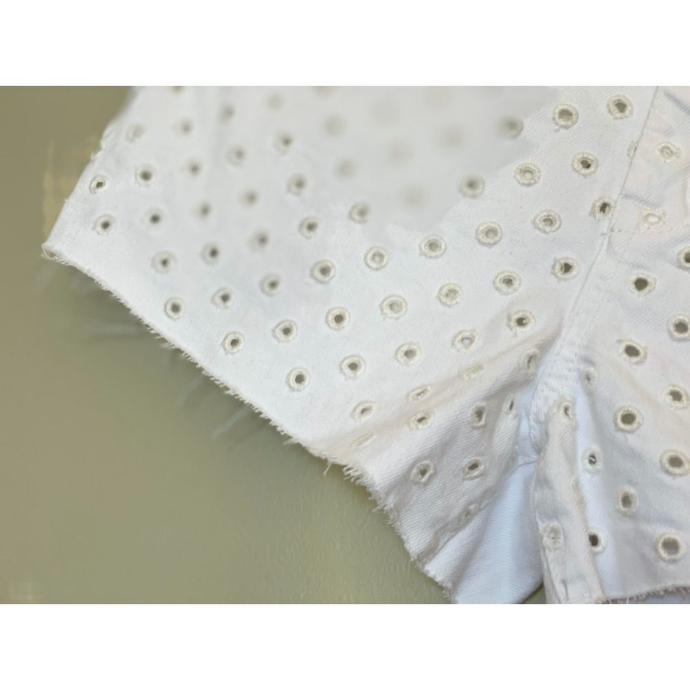 Blank NYC White Neutral Minimalist High-Rise Eyelet Shorts Size 27 NEW C42 - Picture 7 of 13